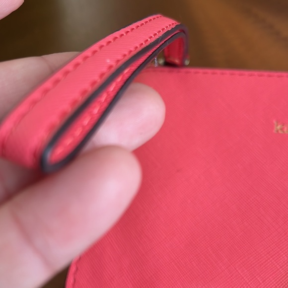 Kate spade ♠️ wristle pink color good condition - Picture 3 of 7